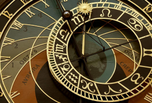 Selon la numérologie, le chiffre 13 symbolise le renouveau et signifie qu'un cycle vient de prendre fin tandis qu'un autre est sur le point de commencer.